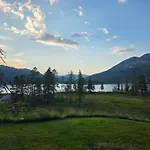 Kilodden, Lakeside Mountain With Stunning Views 펜션