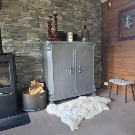 Dom wakacyjny Kilodden, Lakeside Mountain With Stunning Views *